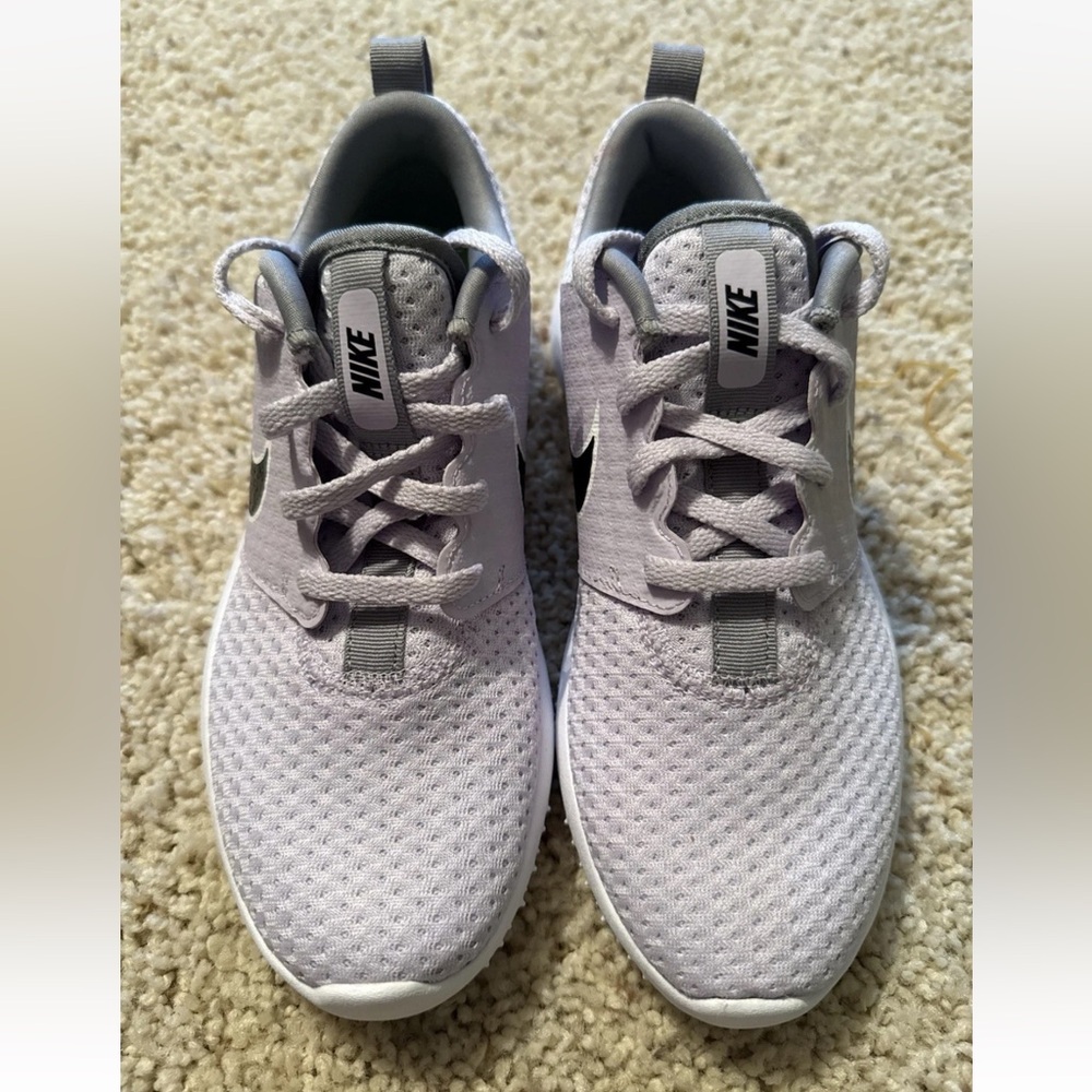 Nike Roshe G Golf Shoes Lavender White Womens Size 6 CD6066-511 Spikeless